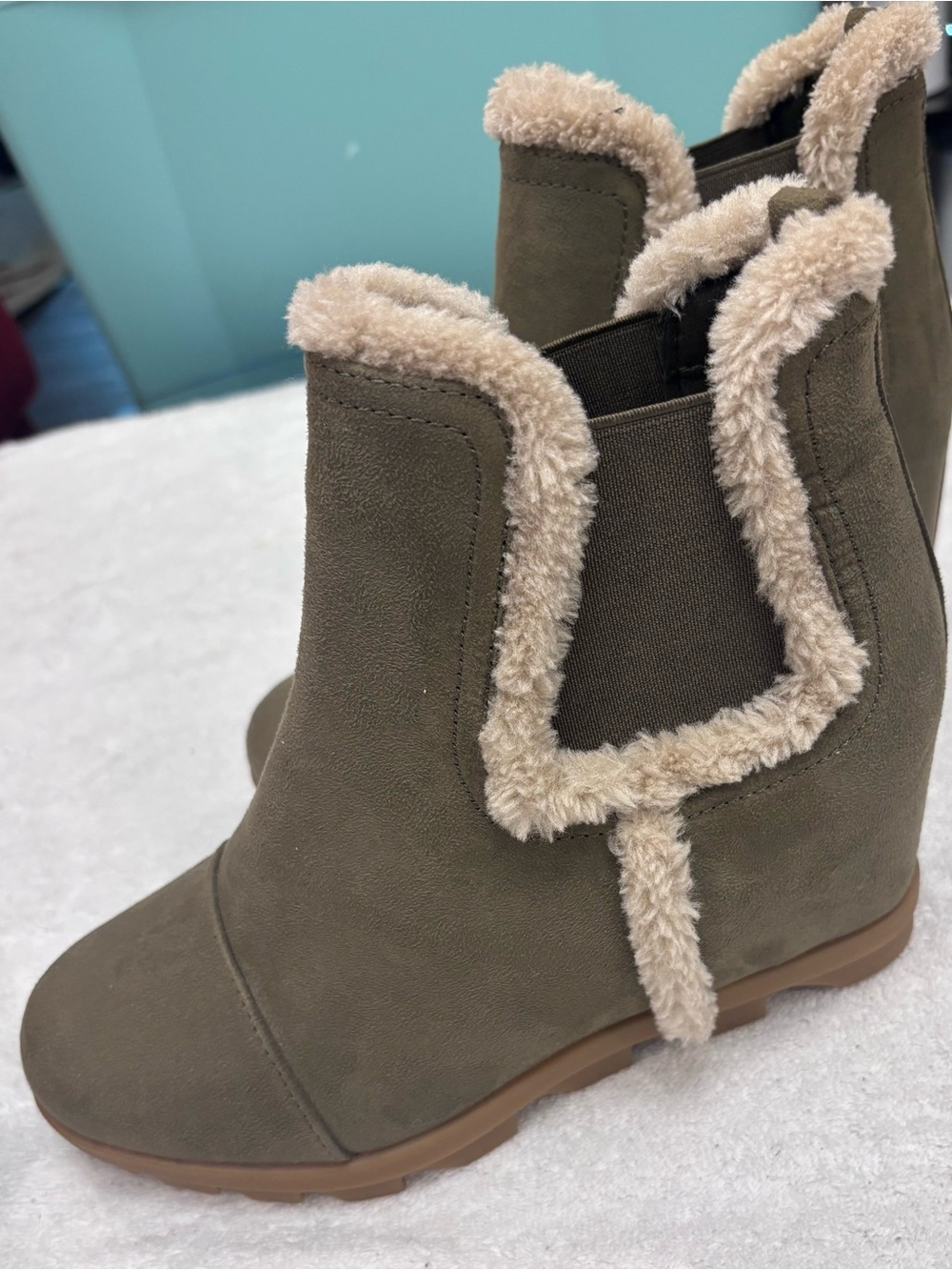Brand New Stylish Ankle Boots By Sugar  - Size 7.5M - Box 81